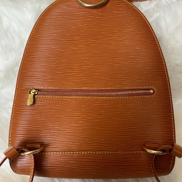 Louis Vuitton Mabillon Backpack - Picture 3 of 10